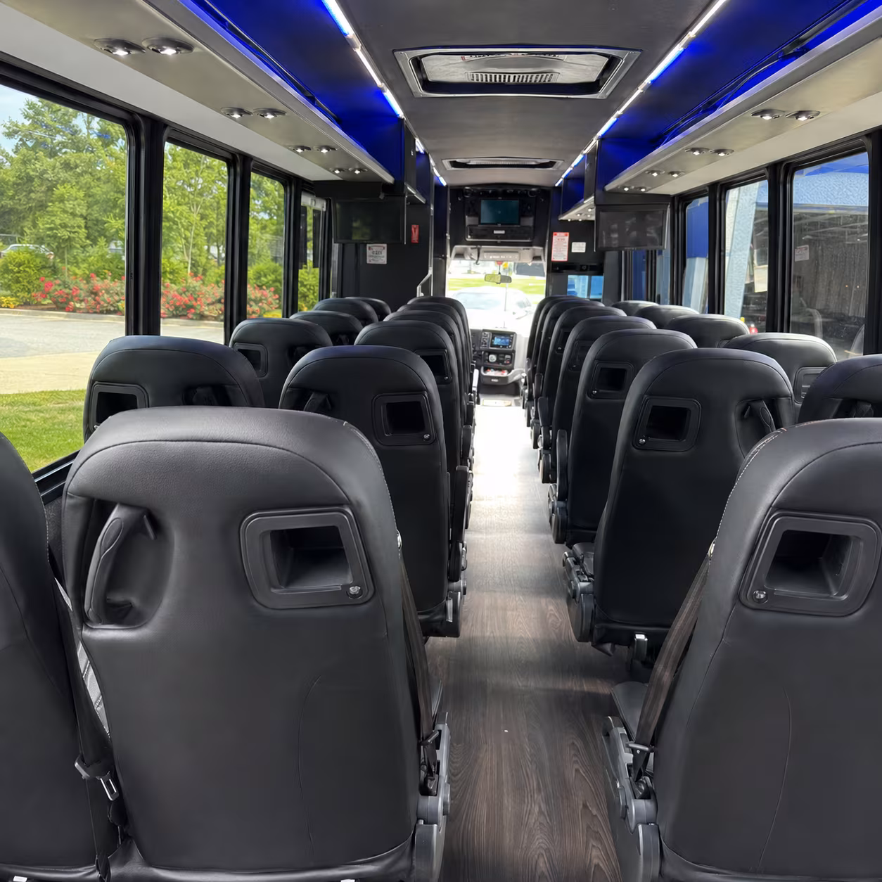 harvest season and wine festival bus rentals in yakima