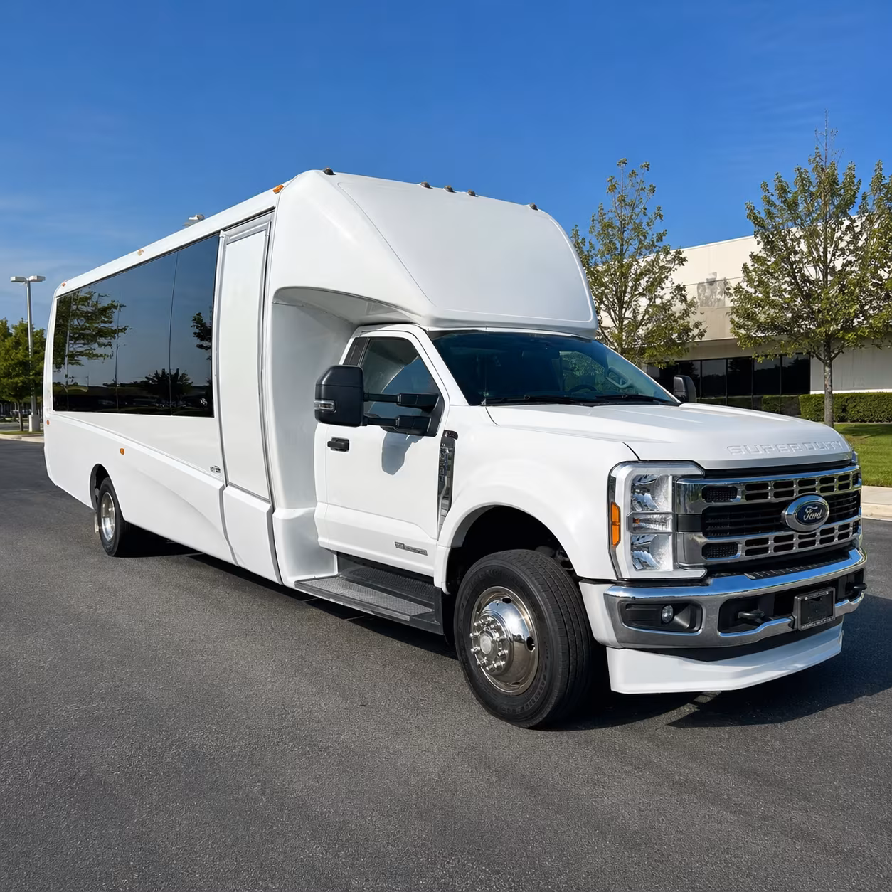 minibuses for yakima club shows and downtown concert nights