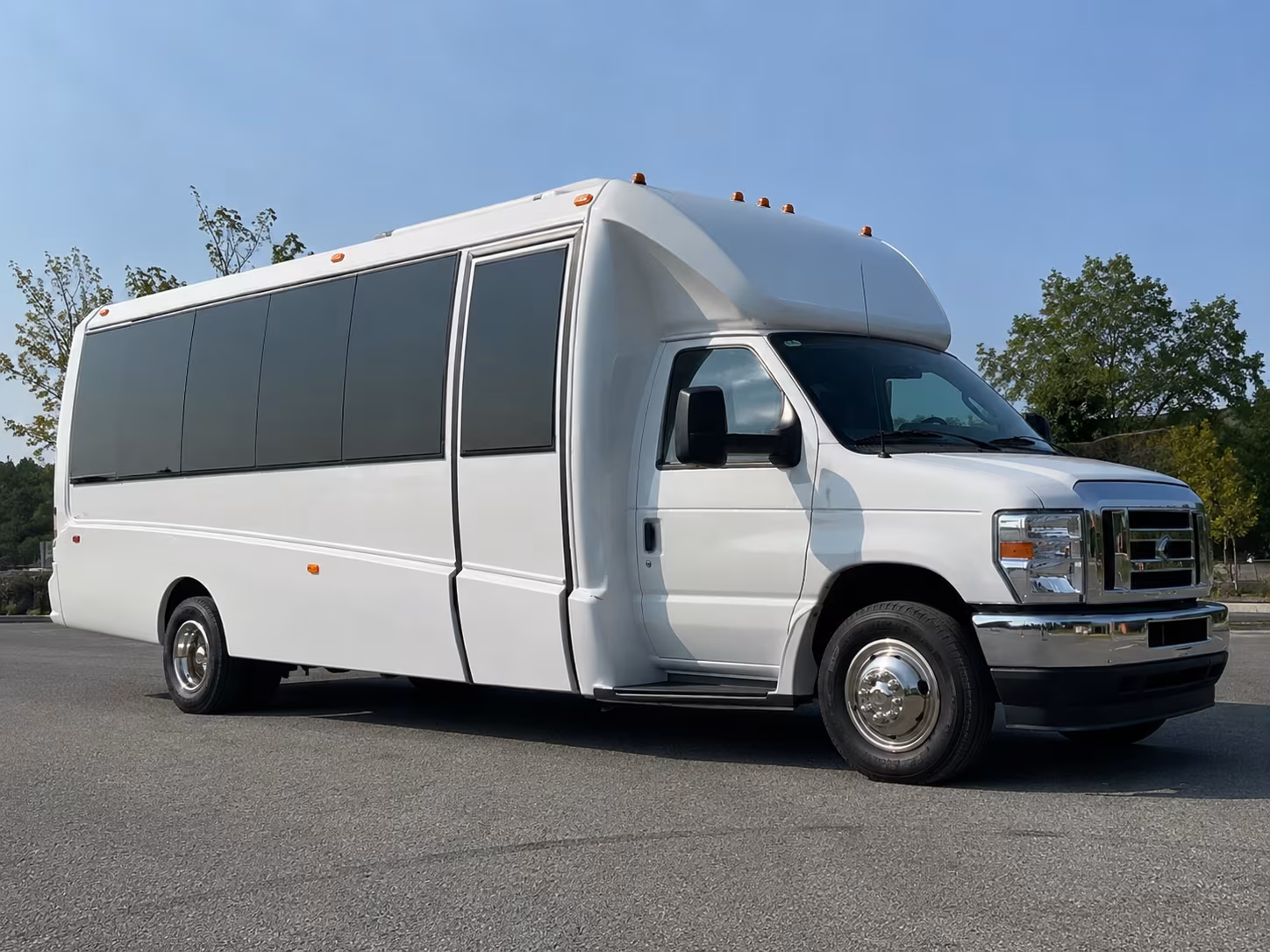 party buses for bachelorette wine tours through yakima valley avas