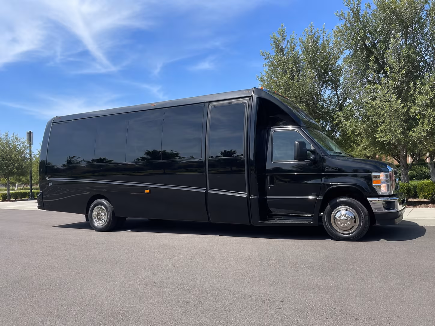 shuttle buses to the gorge amphitheatre from yakima