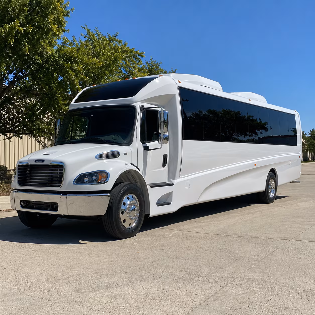 yakima 20 passenger minibus