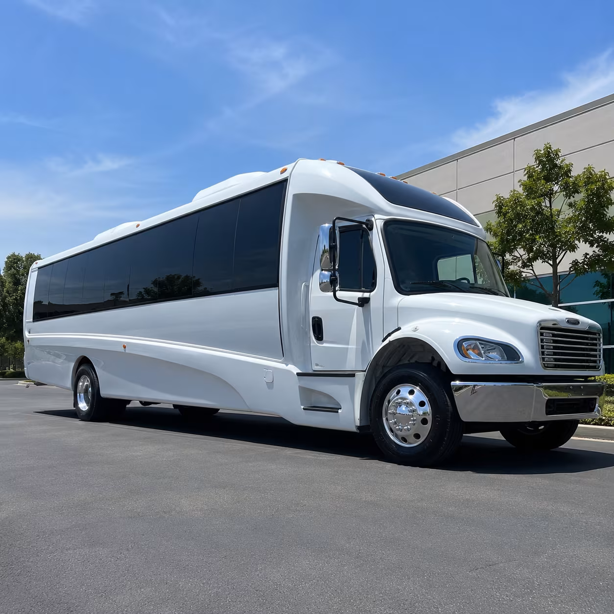 yakima 30 passenger minibus