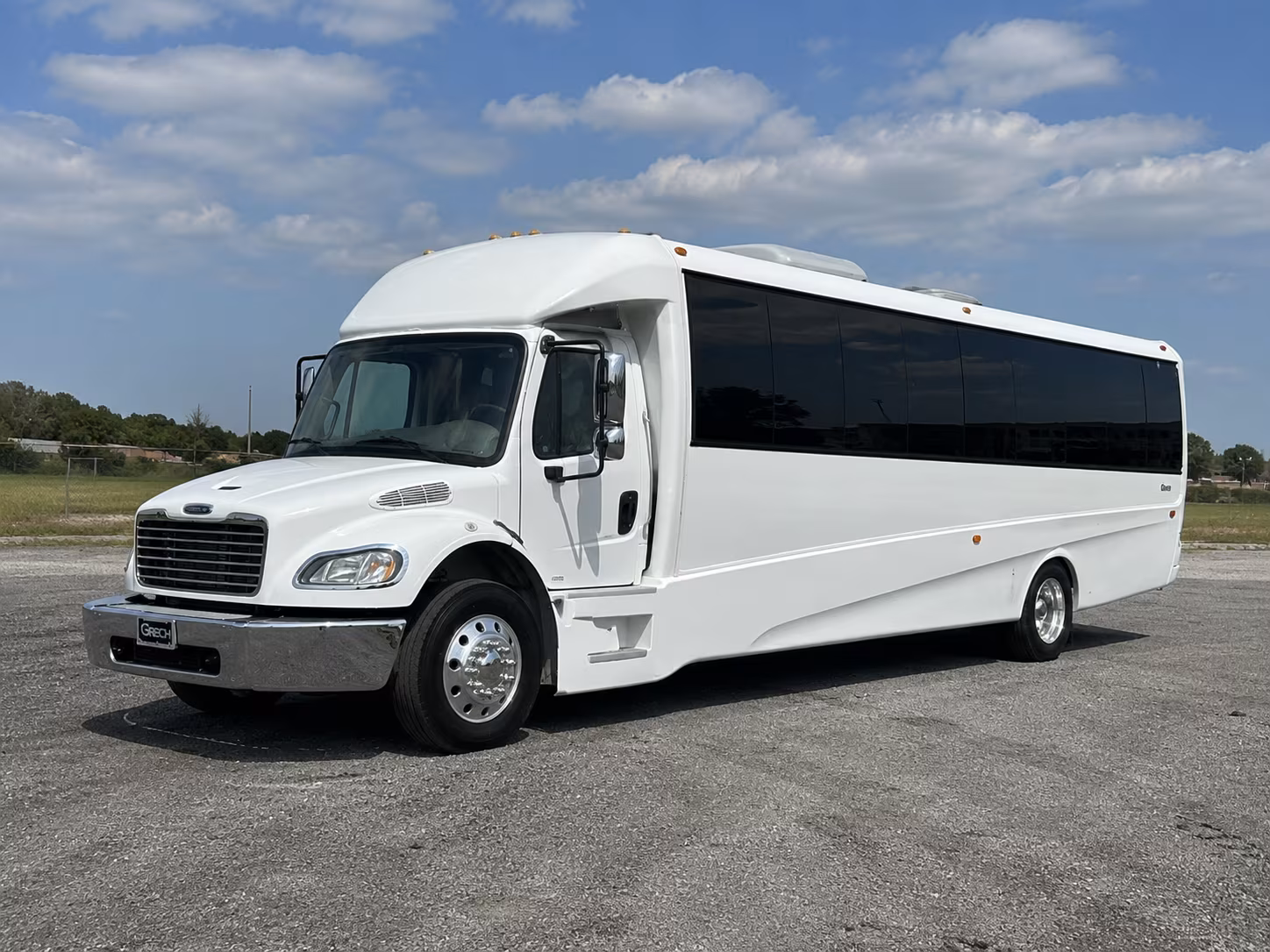 yakima 50 passenger party bus